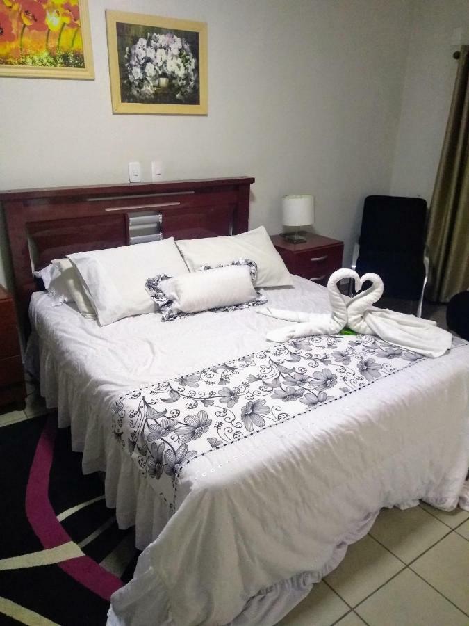 Hotel Uniworld Araçatuba エクステリア 写真