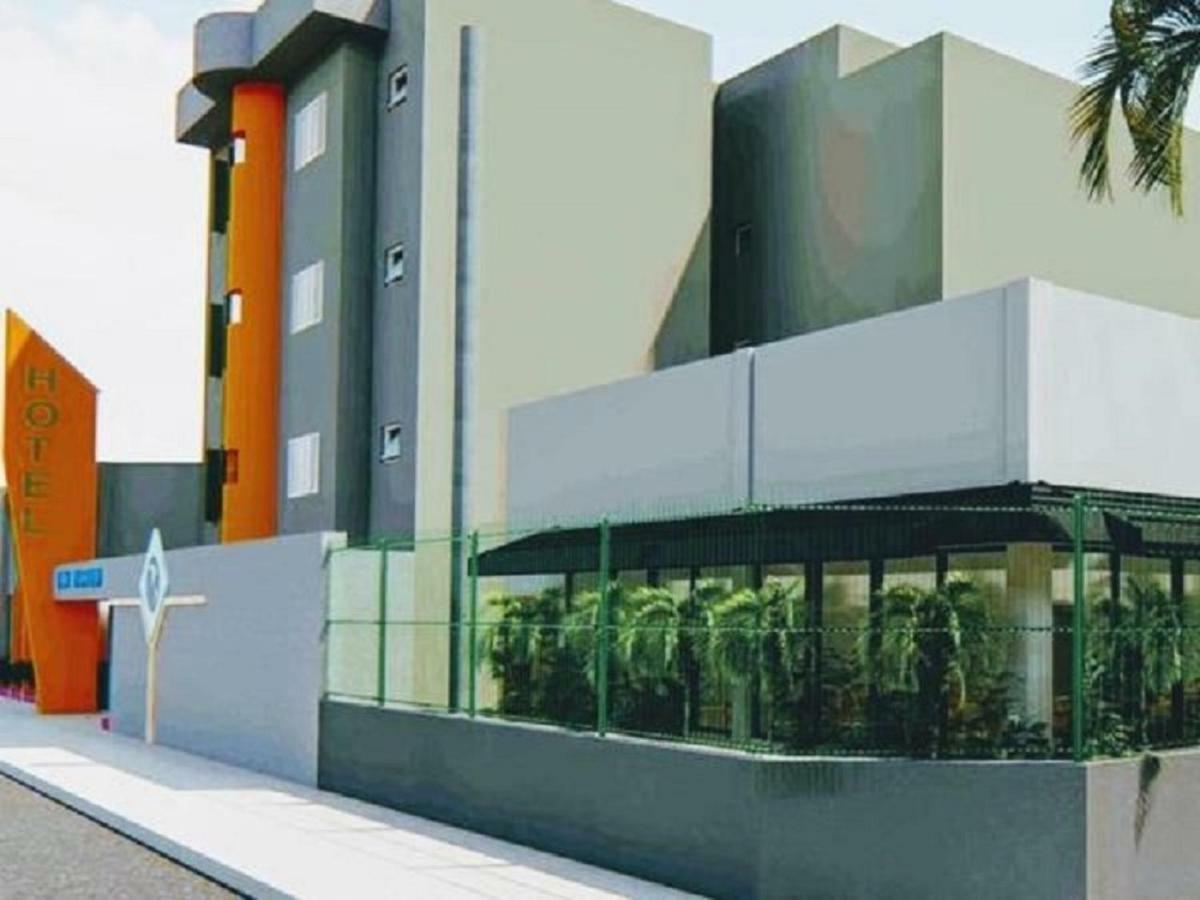 Hotel Uniworld Araçatuba エクステリア 写真